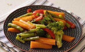comida saudavel em prato